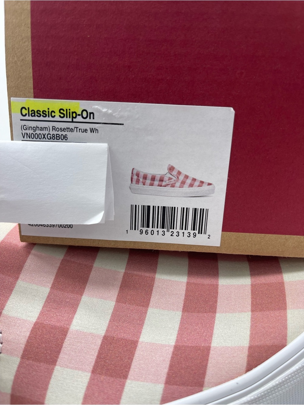Vans WMNS Classic Slip-On (Gingham) Rosette/True White
VN000XG8B06 Sneakers - Picture 14 of 16